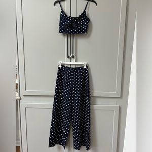 Nasty gal satin 2 piece navy/white polka dot set wide leg pant tie top size 0